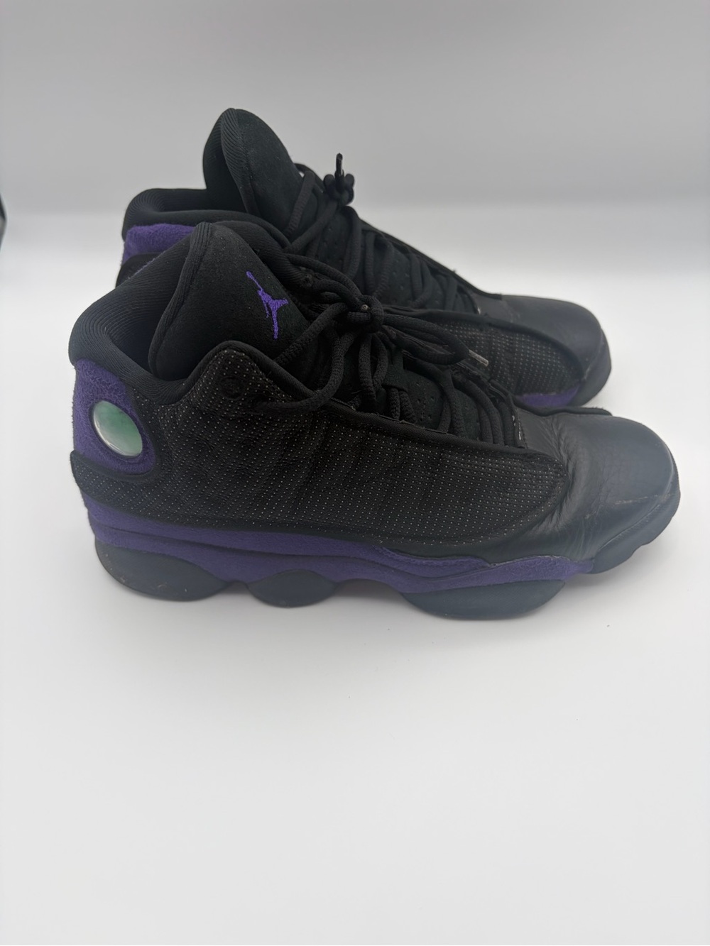 Air Jordan Youth Size 7 Basketball Sneakers - Black & Purple